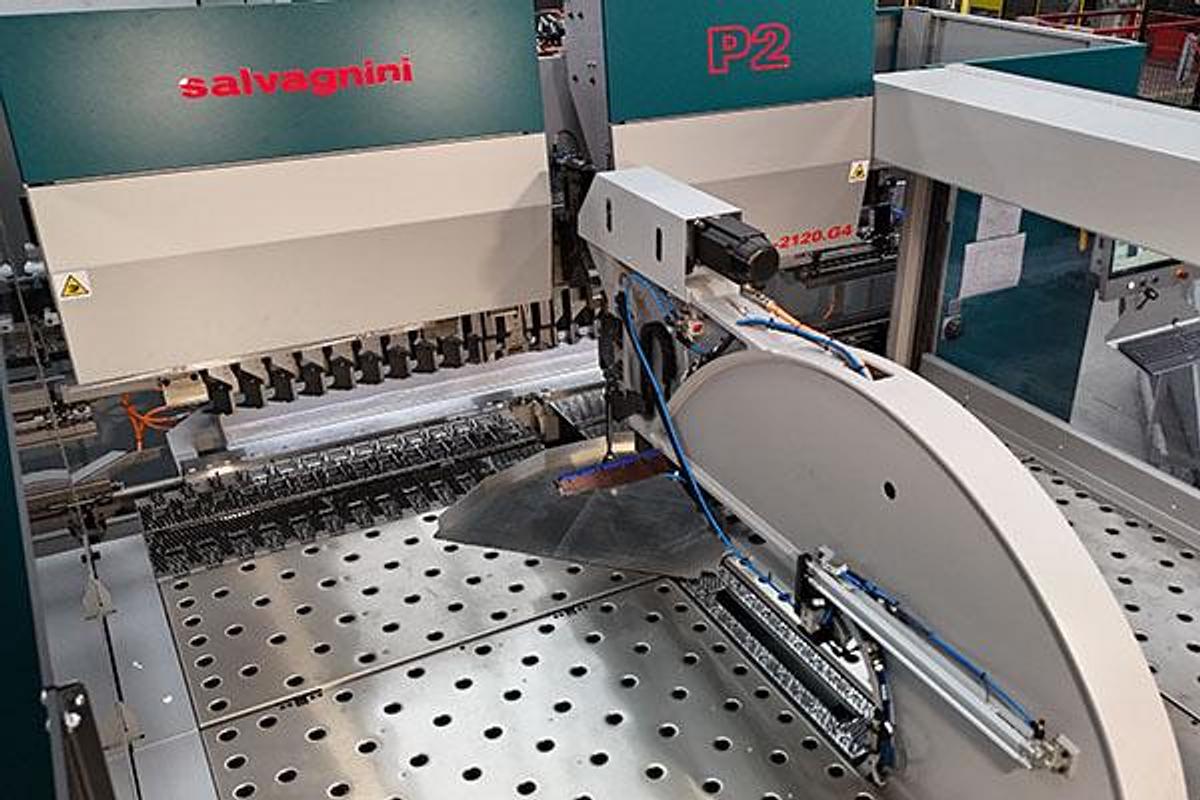 Used SALVAGNINI P2L Panel Bender (Used)