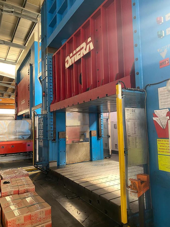 Used OMERA 1600ton and 1200ton Hydr. Deep-Drawing Presses, Used for sale