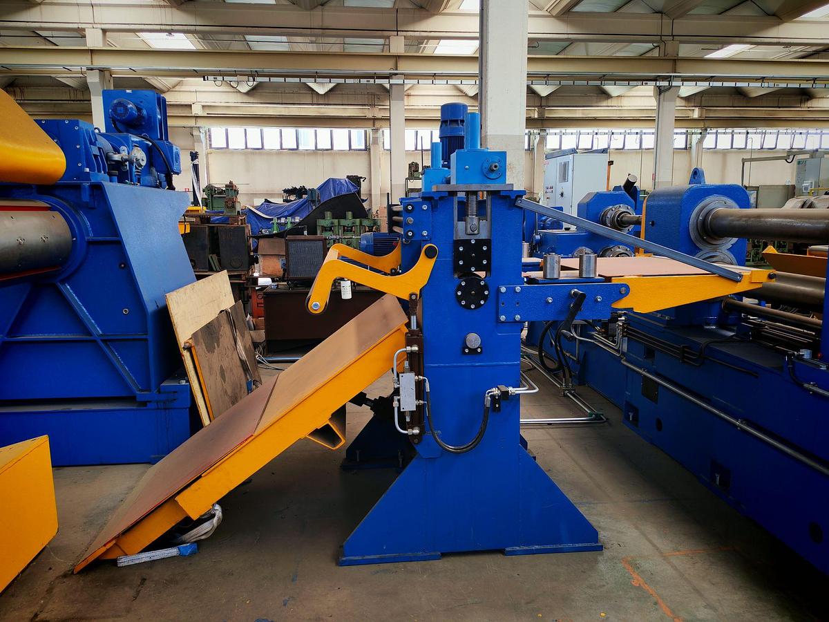 Used NOVASTILMEC 870x3mm S.S. Slitting Line