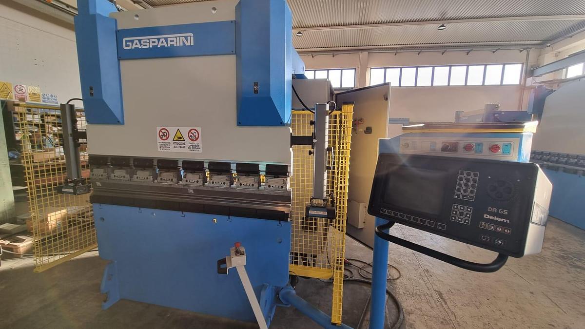 Used Best Brands Sheet metal machines in Poland