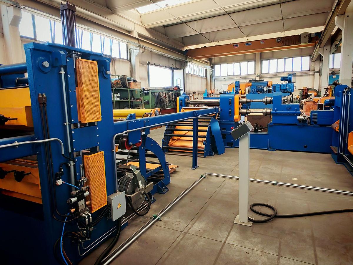 Used NOVASTILMEC 870x3mm S.S. Slitting Line