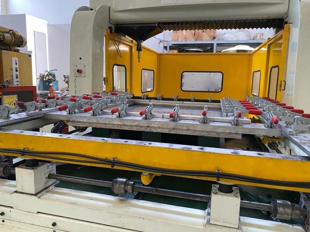 Used  AMINO Forming Machine for Rapid Prototyping