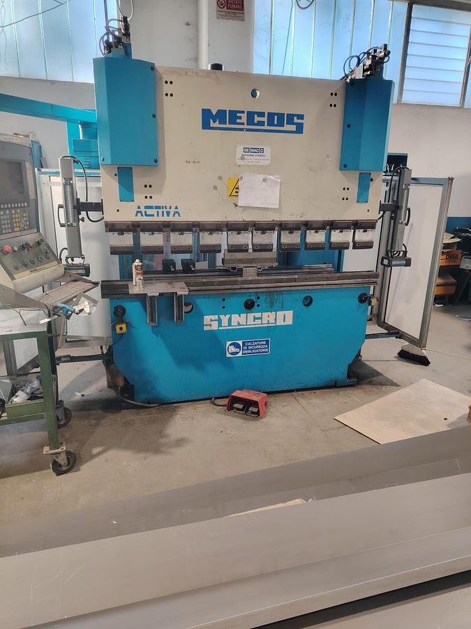 Used MECOS 3000mm x 100t and 2000mm x 50t, 6-Axis Press Brakes