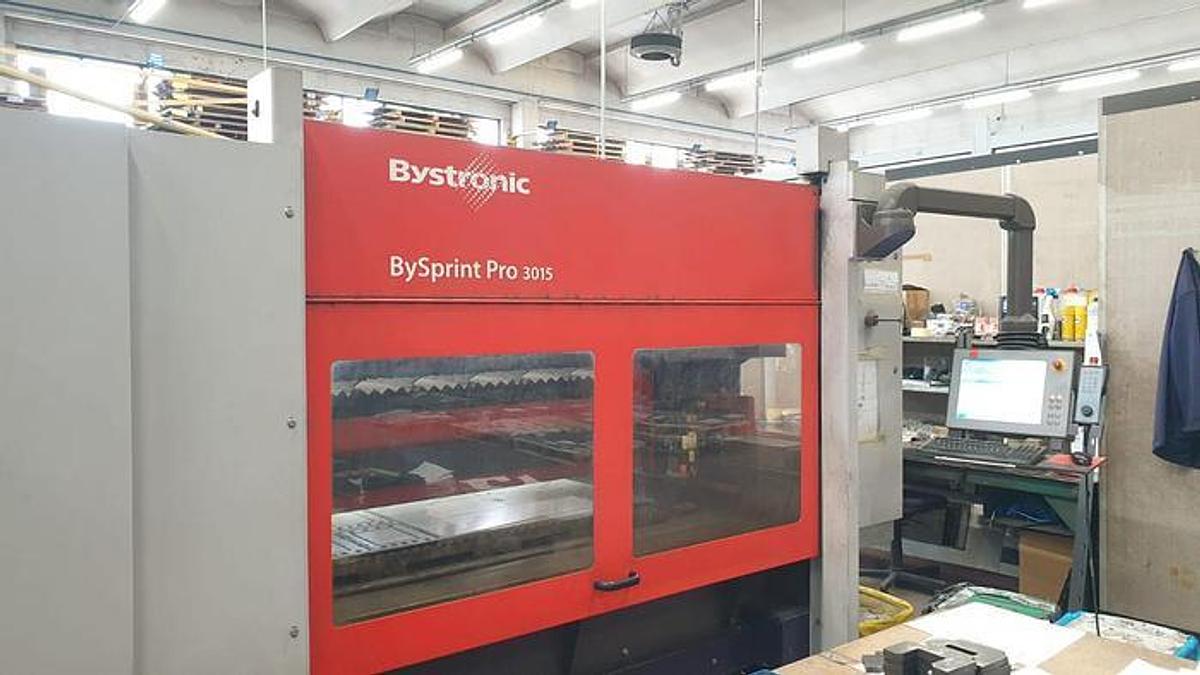 Used *** Sheet Metal Machines in France