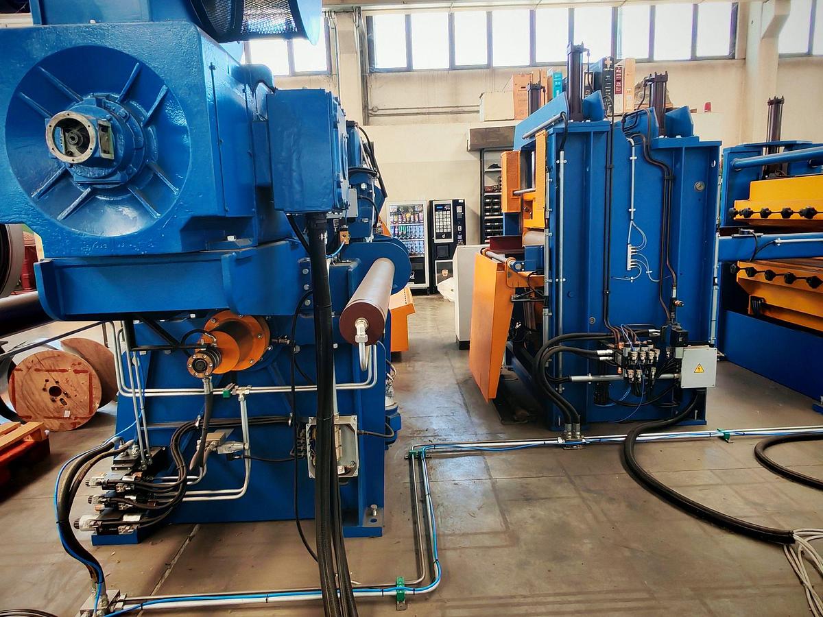Used NOVASTILMEC 870x3mm S.S. Slitting Line