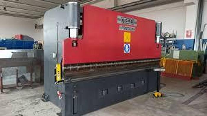 Used *** Presse Piegatrici italiane (Usate)