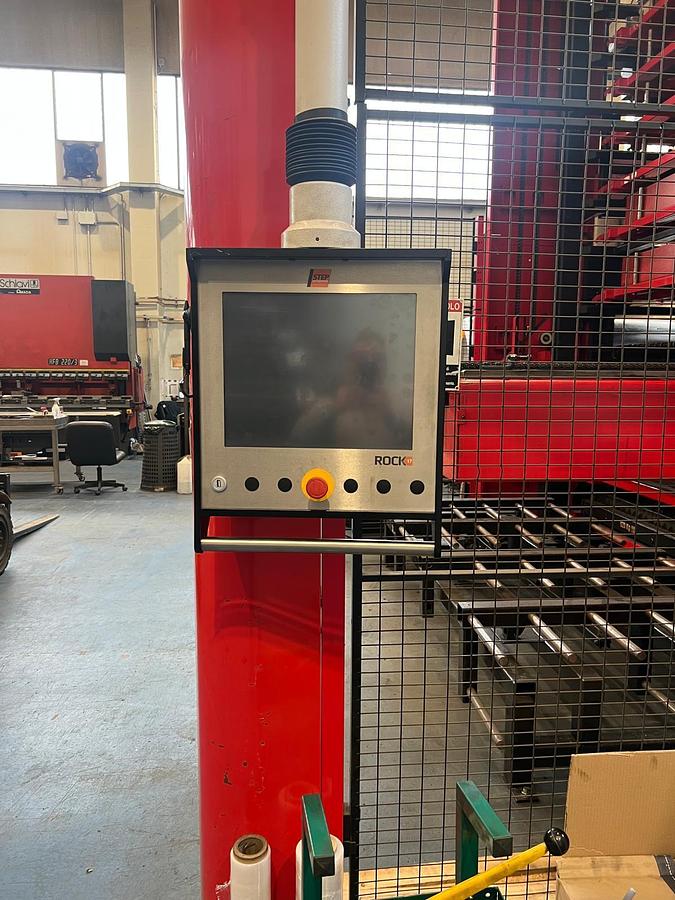 Used  SCHIAVI   3000mm x 100ton Press Brake for sale #0683