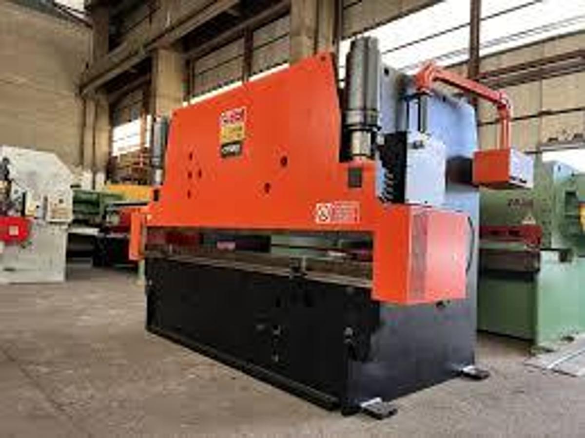 Used  BYSTRONIC, SCHIAVI, TRUMPF... Press Brakes for sale