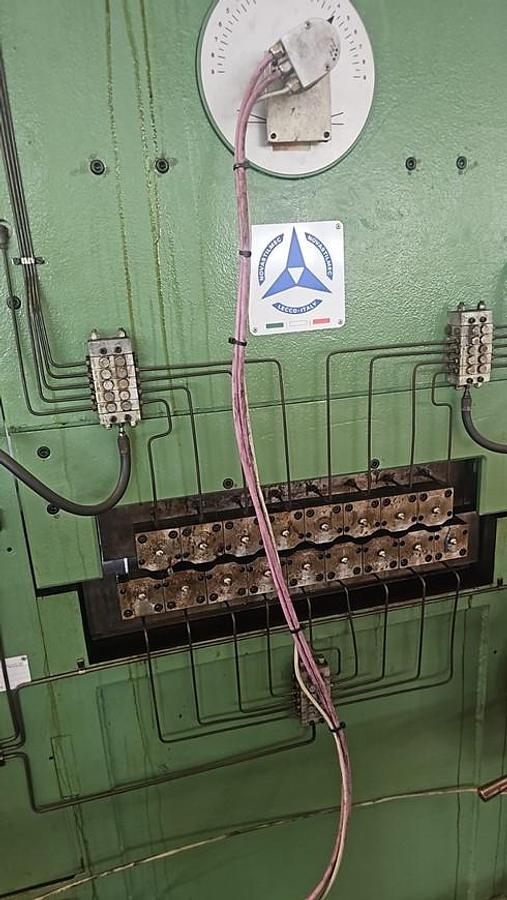 Used NOVASTILMEC etc. 2000x5mm Multi-Blanking Line