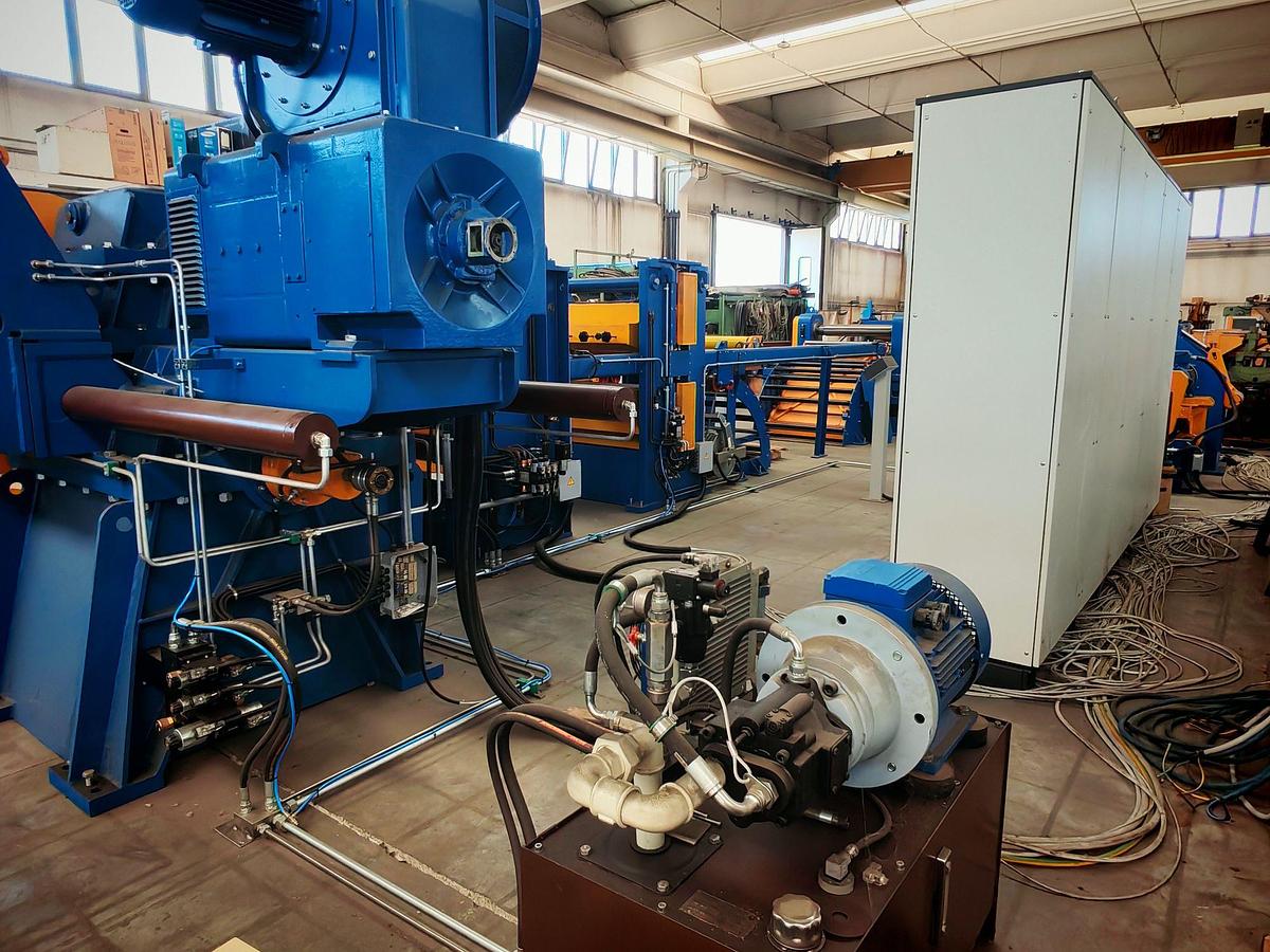 Used NOVASTILMEC 870x3mm S.S. Slitting Line