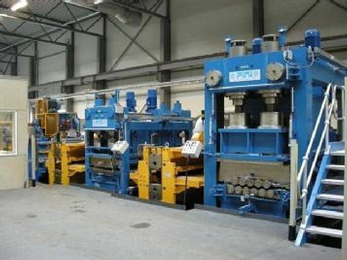 Used *** Coil, Fabrication, Steel Mill... Equipment