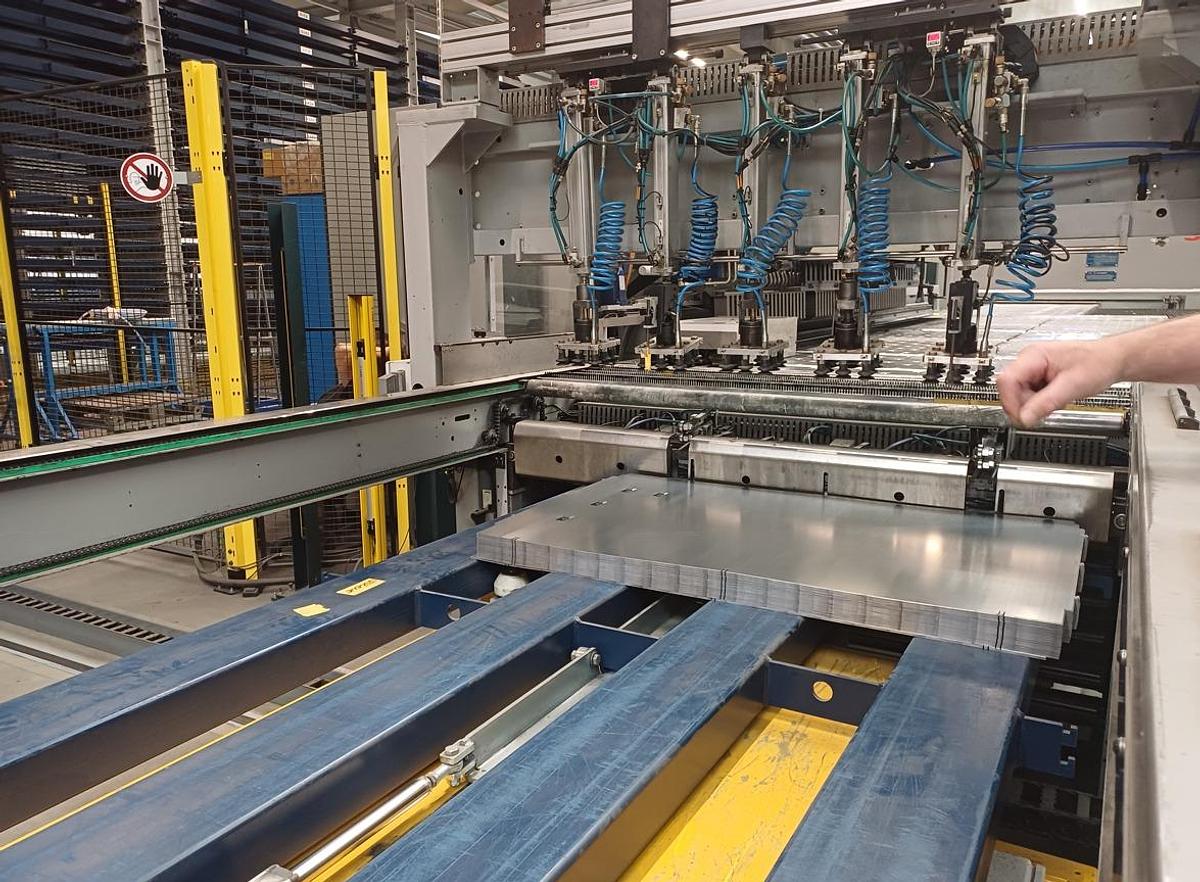 Used  SALVAGNINI P4 3816