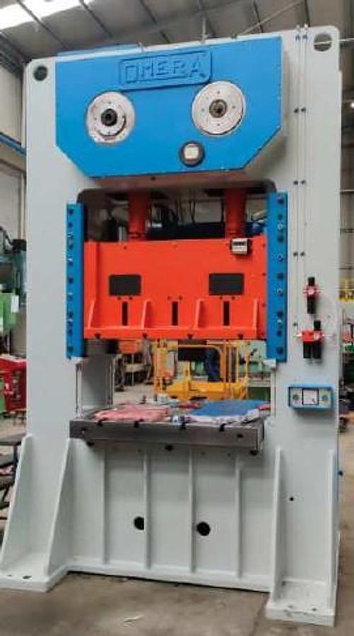 Used *** Sheet Metal & Fabrication Machinery in Italy