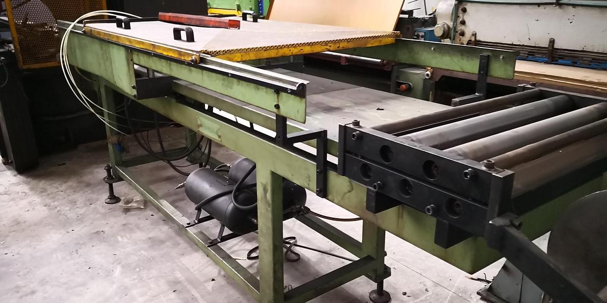 Used  *** Stamping Press Feeds (Used) #0181