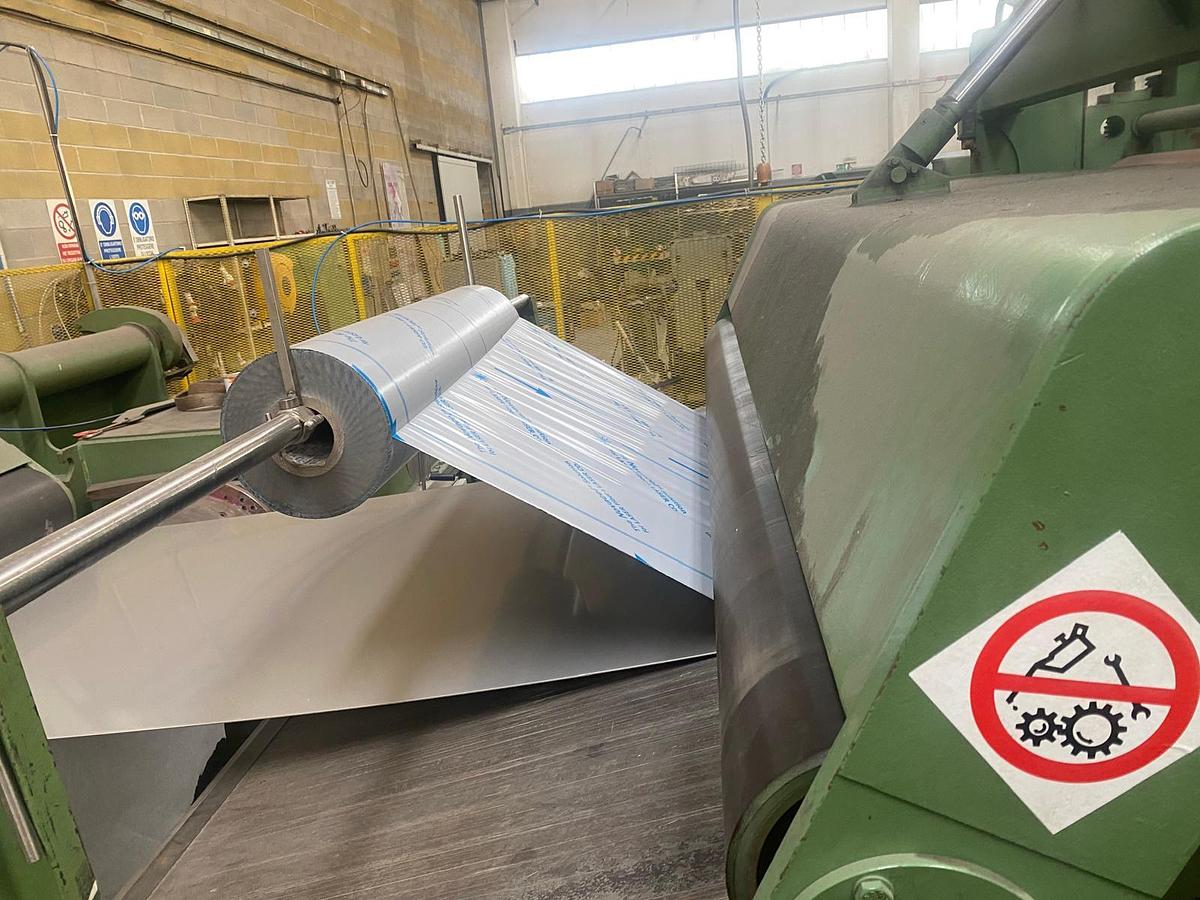 Used  IMAL 2000mm x 5mm S.S. CTL Line #0550