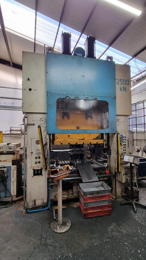 Used  Best Brands Sheet metal machines in Italy