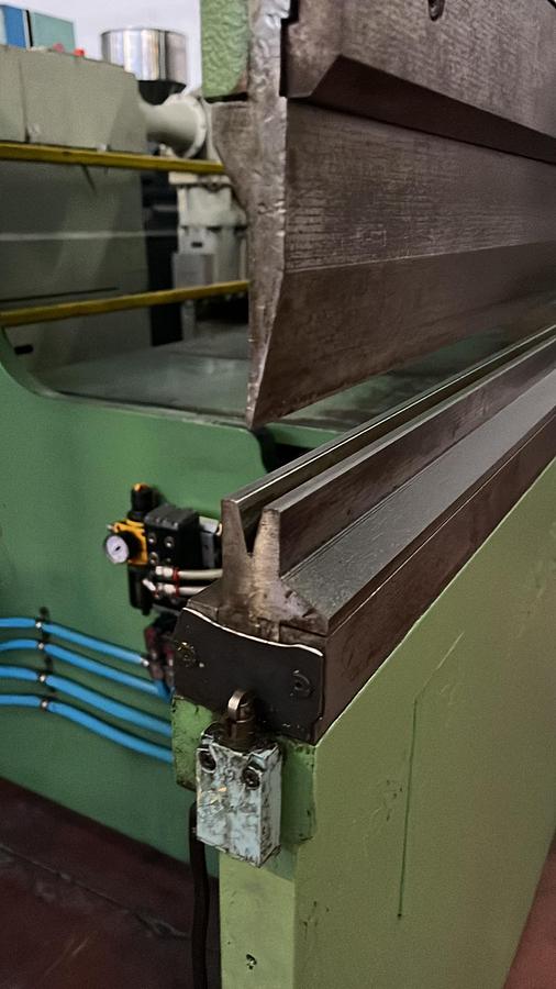 Used SAGIMA 6550mm x 1.2mm Press Brake #4876