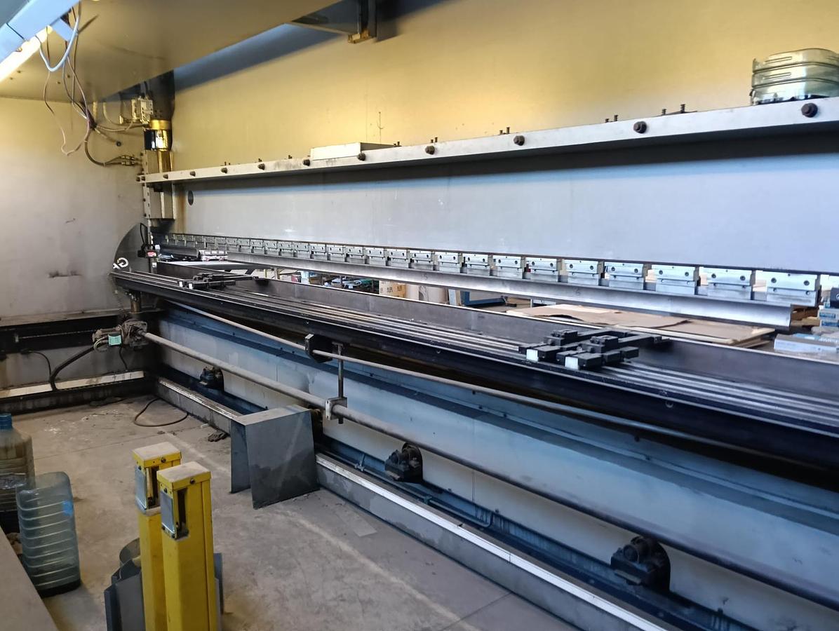 Used  IMAL 7000mm x 250t Press Brake