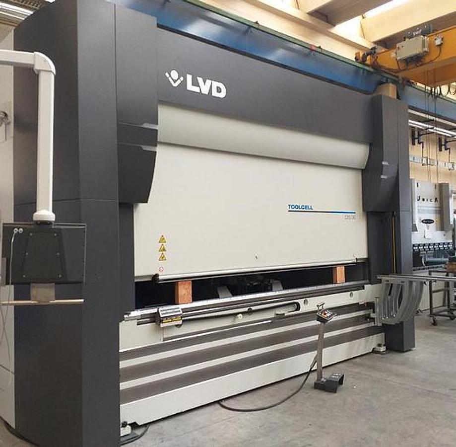 Used F&P Choice coil and sheet metal fabrication equipment for Slovenia