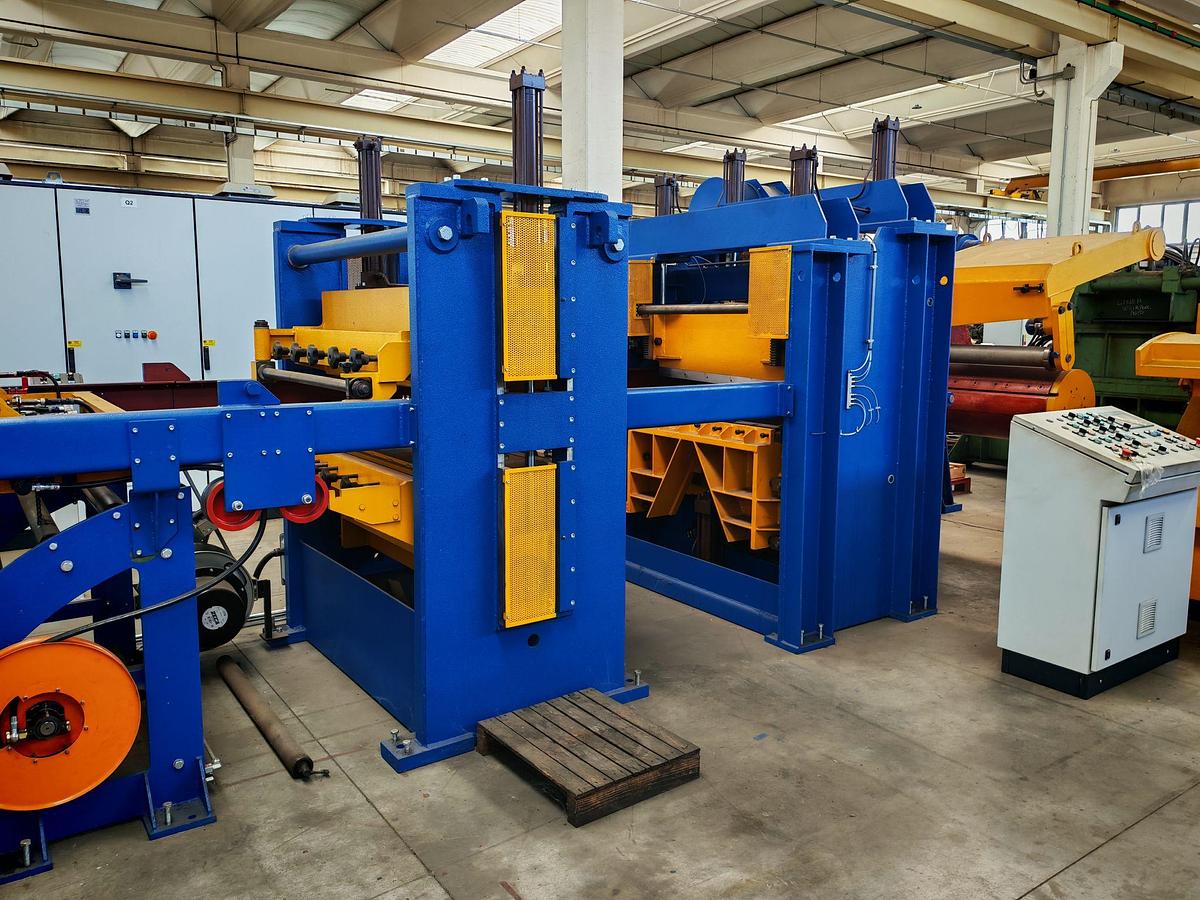 Used NOVASTILMEC 870x3mm S.S. Slitting Line