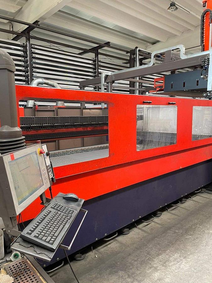 Used Best Brands Sheet metal machines in Montenegro