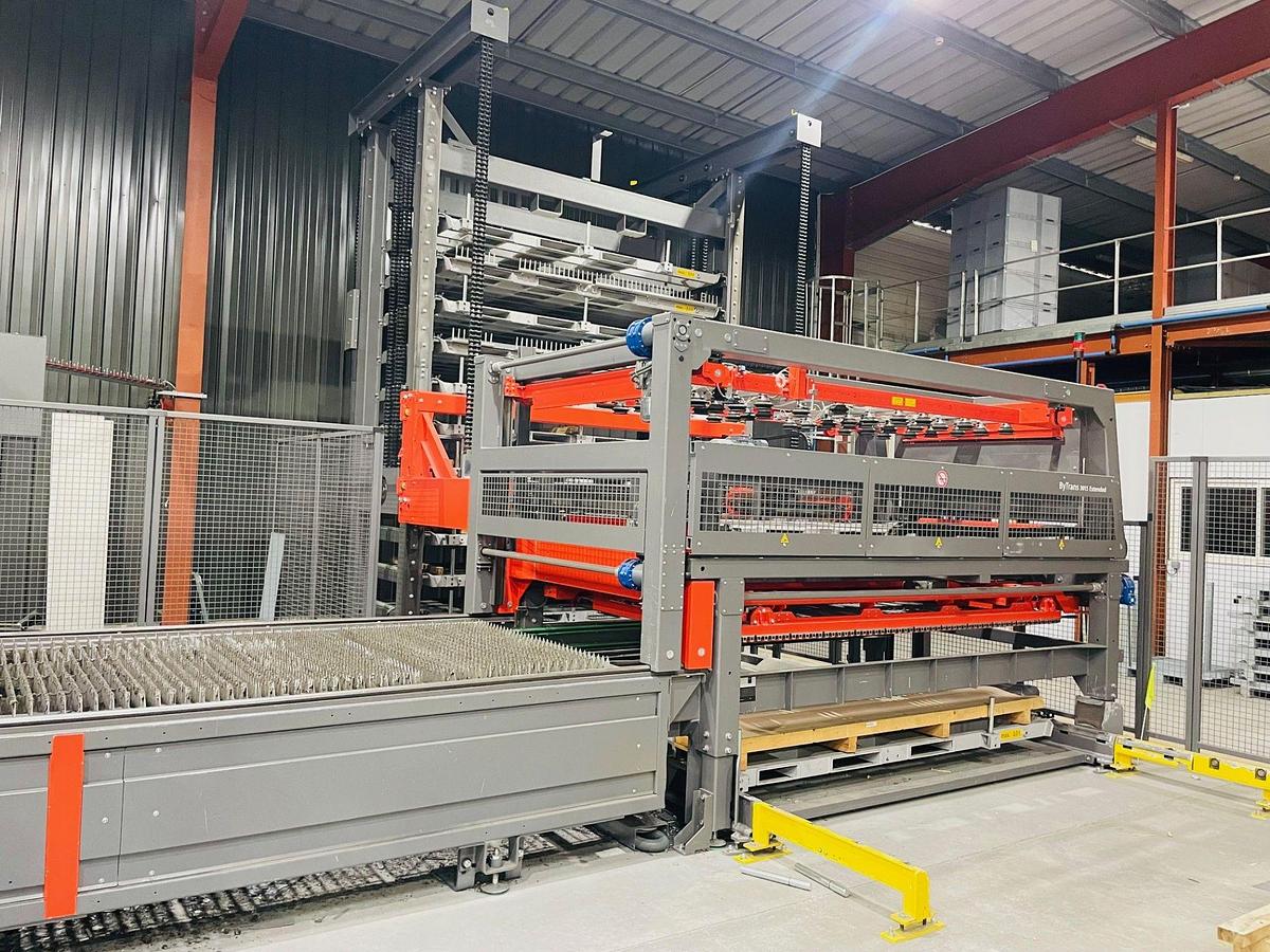 Used  BYSTRONIC BySmart Fiber 3015 Fiber 3KW + ByTrans extended + ByTower #3492