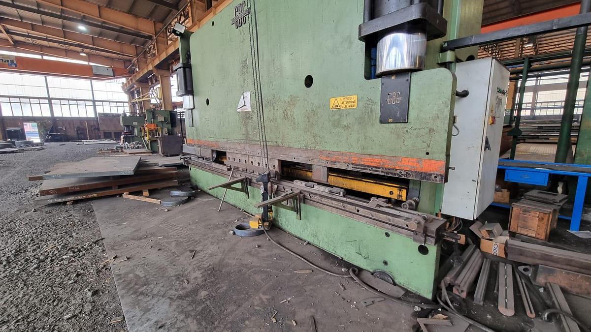 Used F&P Metalworking Equipment