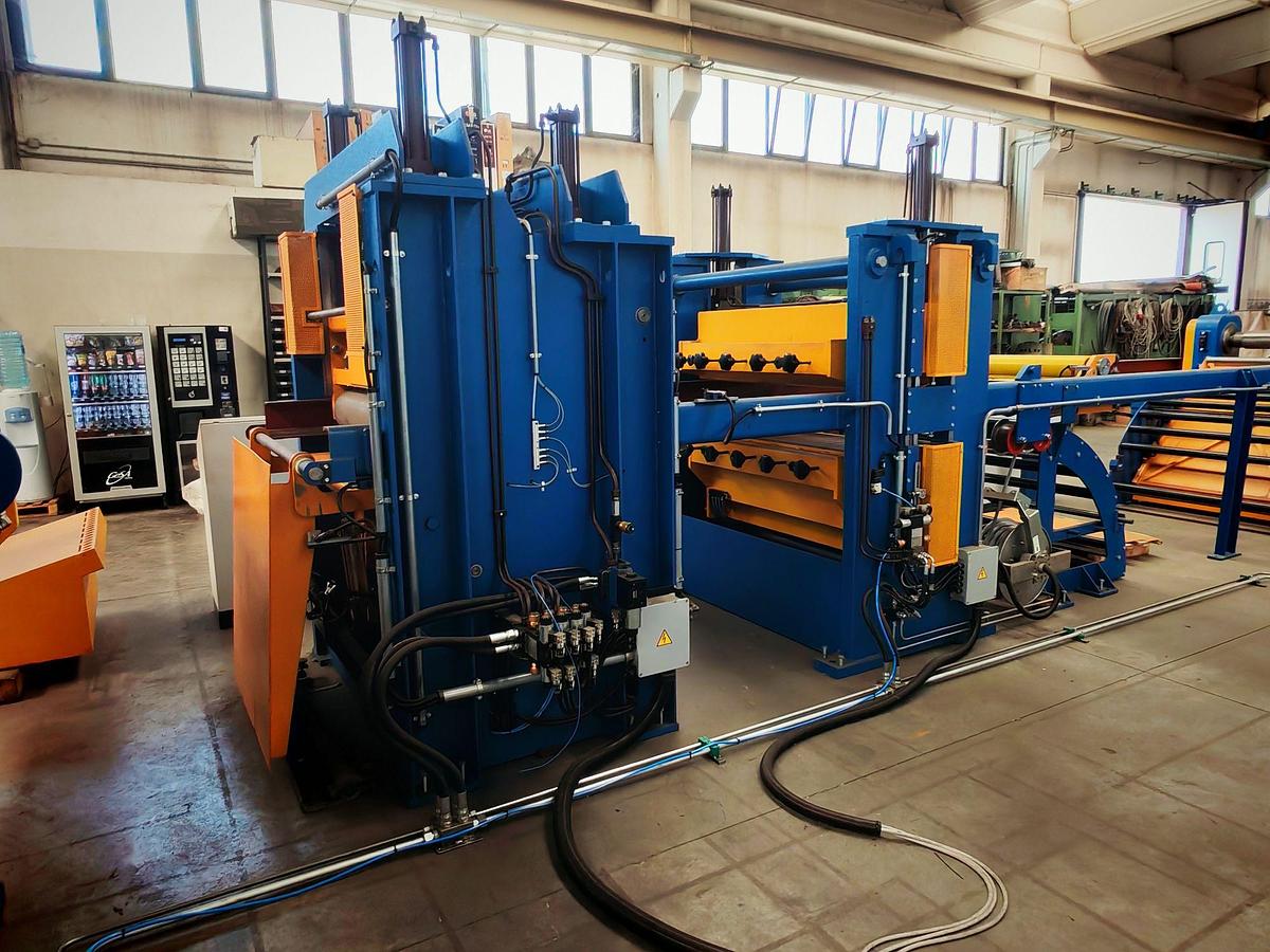Used NOVASTILMEC 870x3mm S.S. Slitting Line