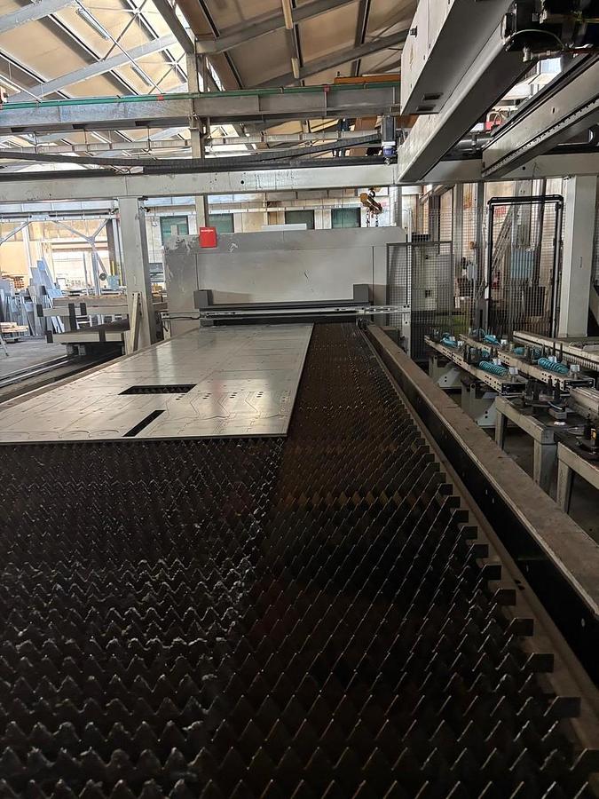 Used BYSTRONIC 6000W, 8x2m Fiber Laser Cutter