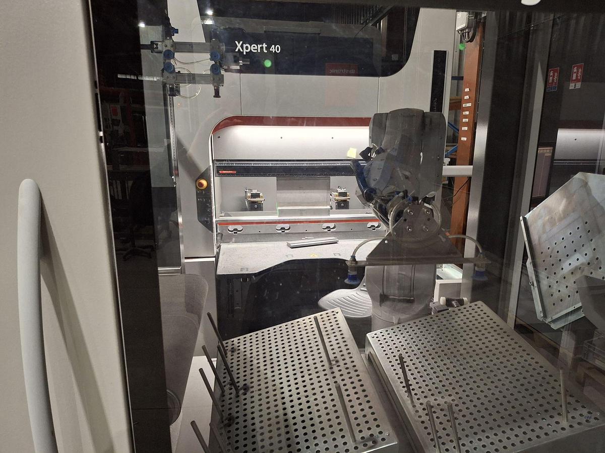 Used BYSTRONIC Xpert 40/1030 + MBR (Robot) #0494