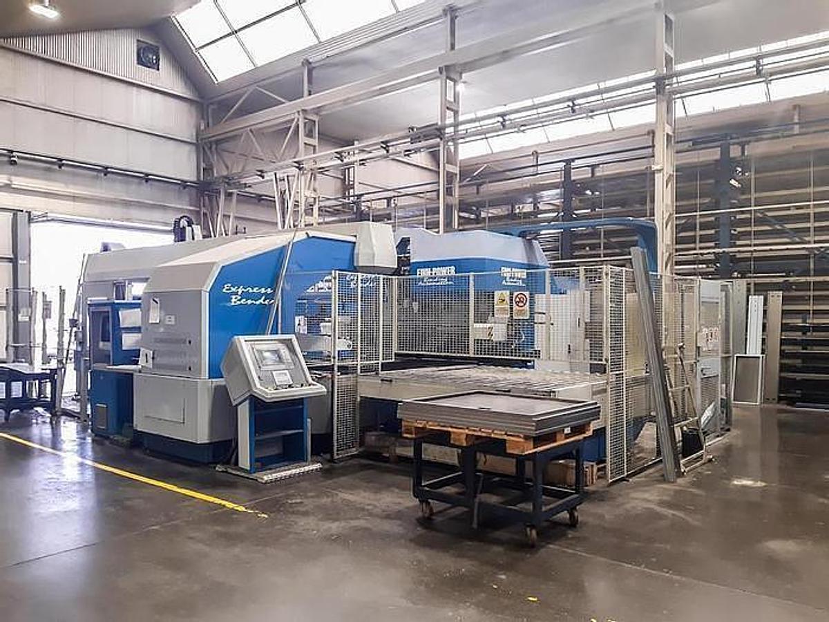 Used *** Sheet Metal & Fabrication Machinery in Italy
