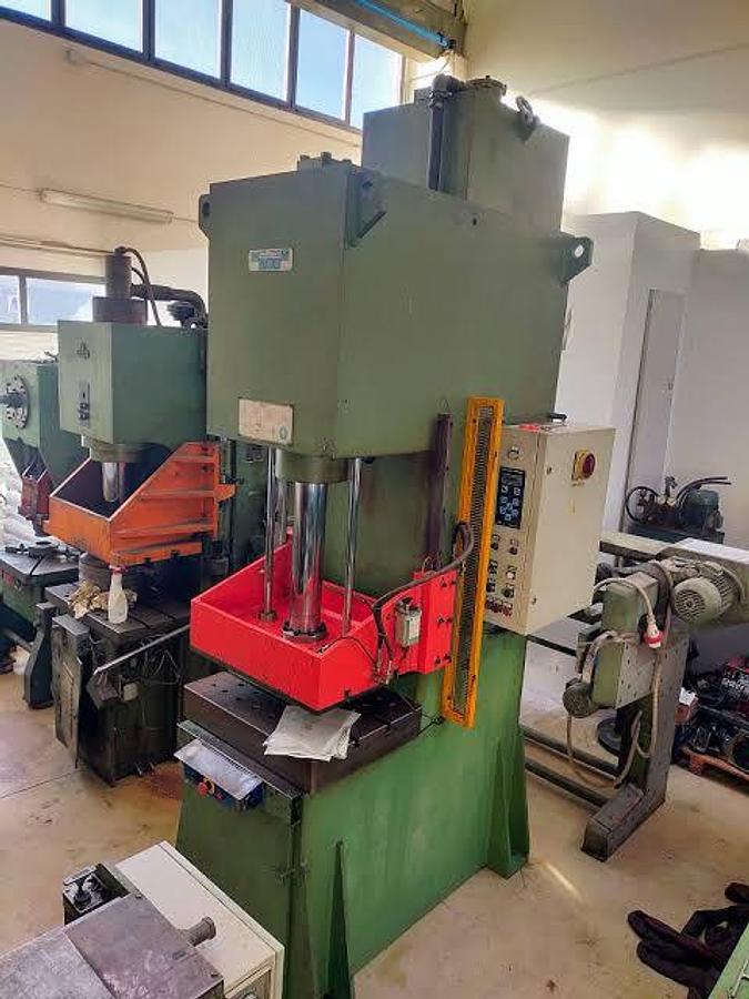 Used F&P Sheet Metal Machines etc. in North-East Italy -- Schio Warehouse