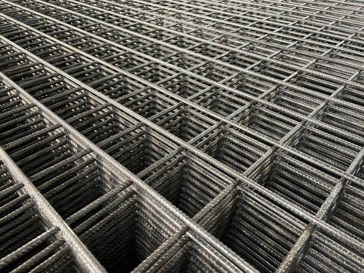 Used F&P Steel Mill & Wire Equipment in Slovakia