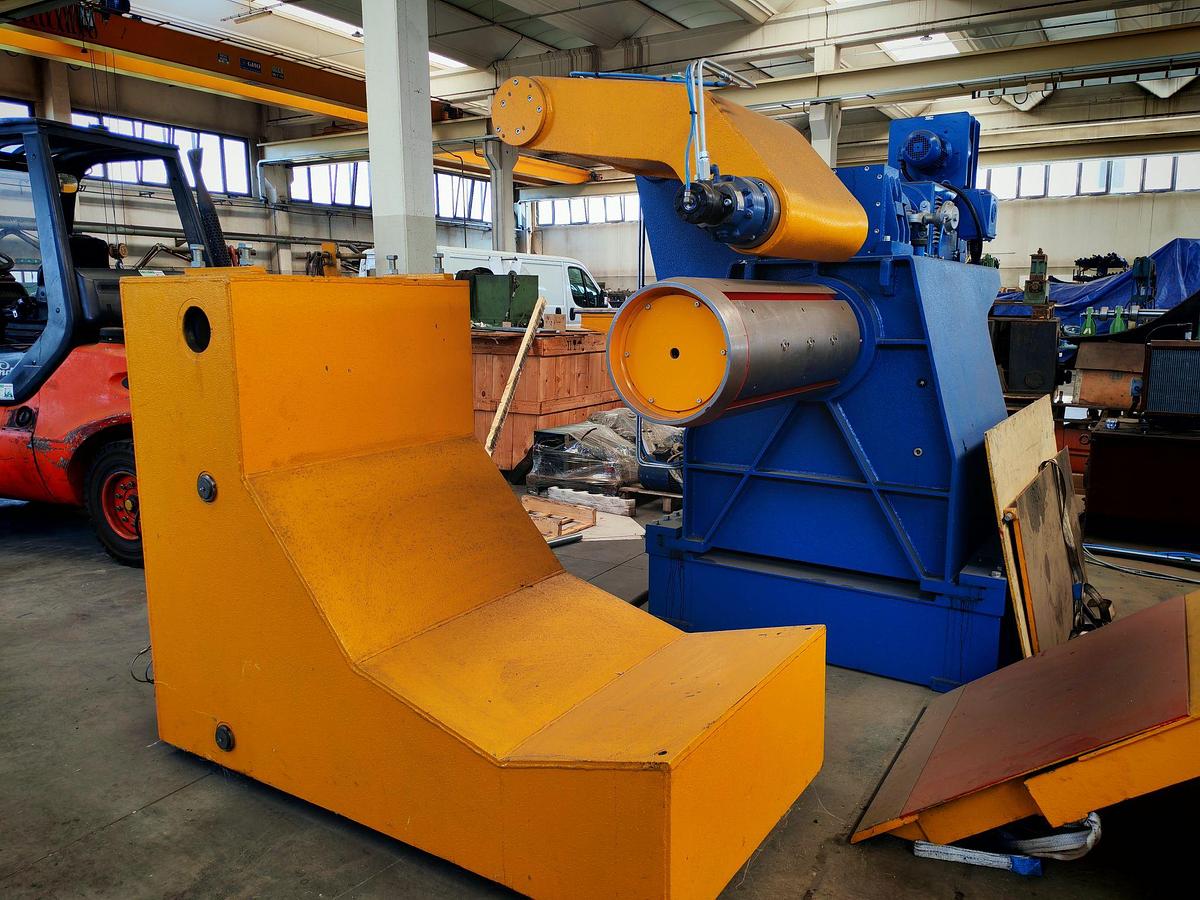 Used NOVASTILMEC 870x3mm S.S. Slitting Line