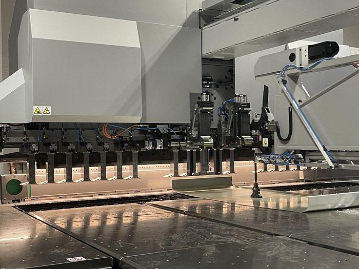 Used *** Bobinas y chapa: toda la maquinaria