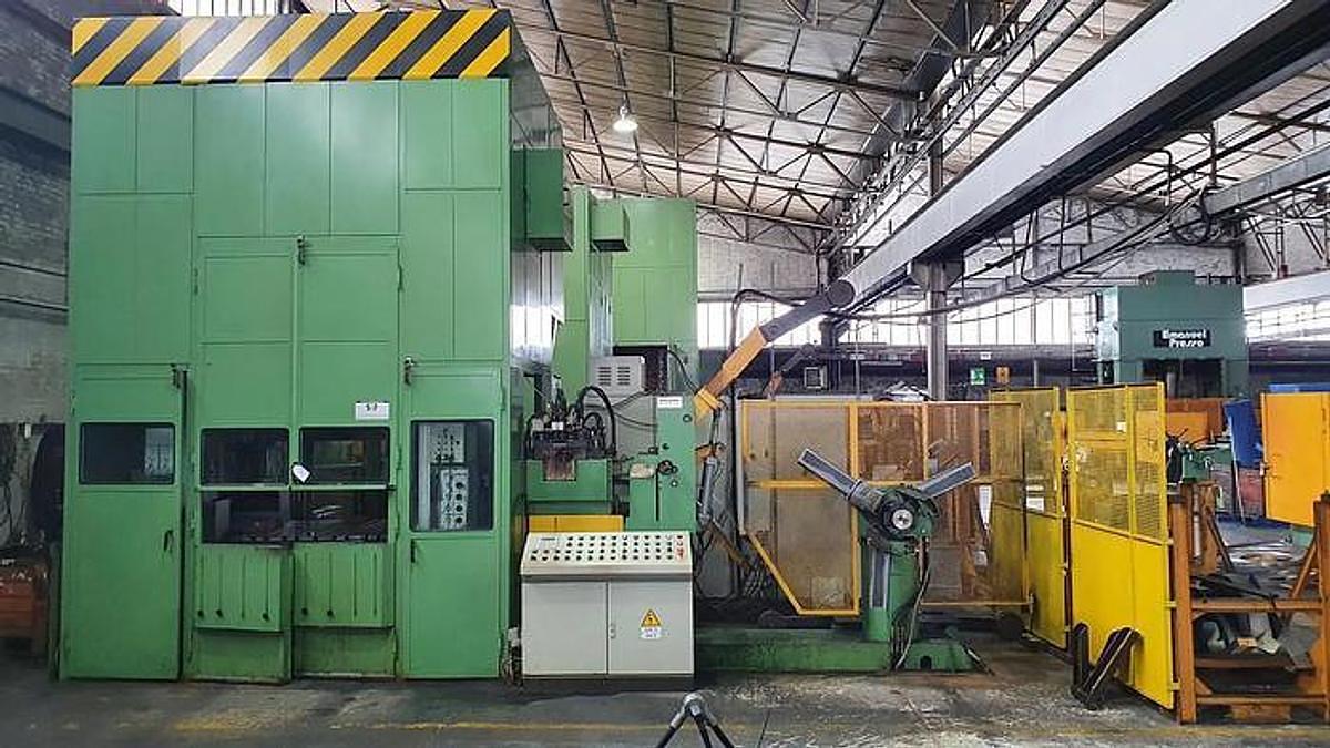 Used *** Sheet Metal & Fabrication Machinery in Italy