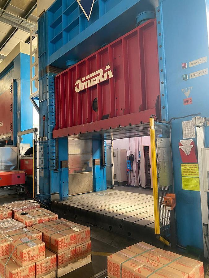 Used *** Large Straight Side Presses