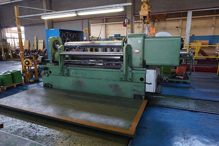 Used *** Quick Tool Change Slitter Type