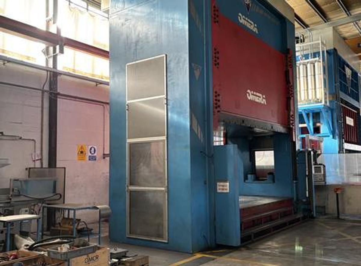 Used OMERA 1600ton and 1200ton Hydr. Deep-Drawing Presses, Used for sale