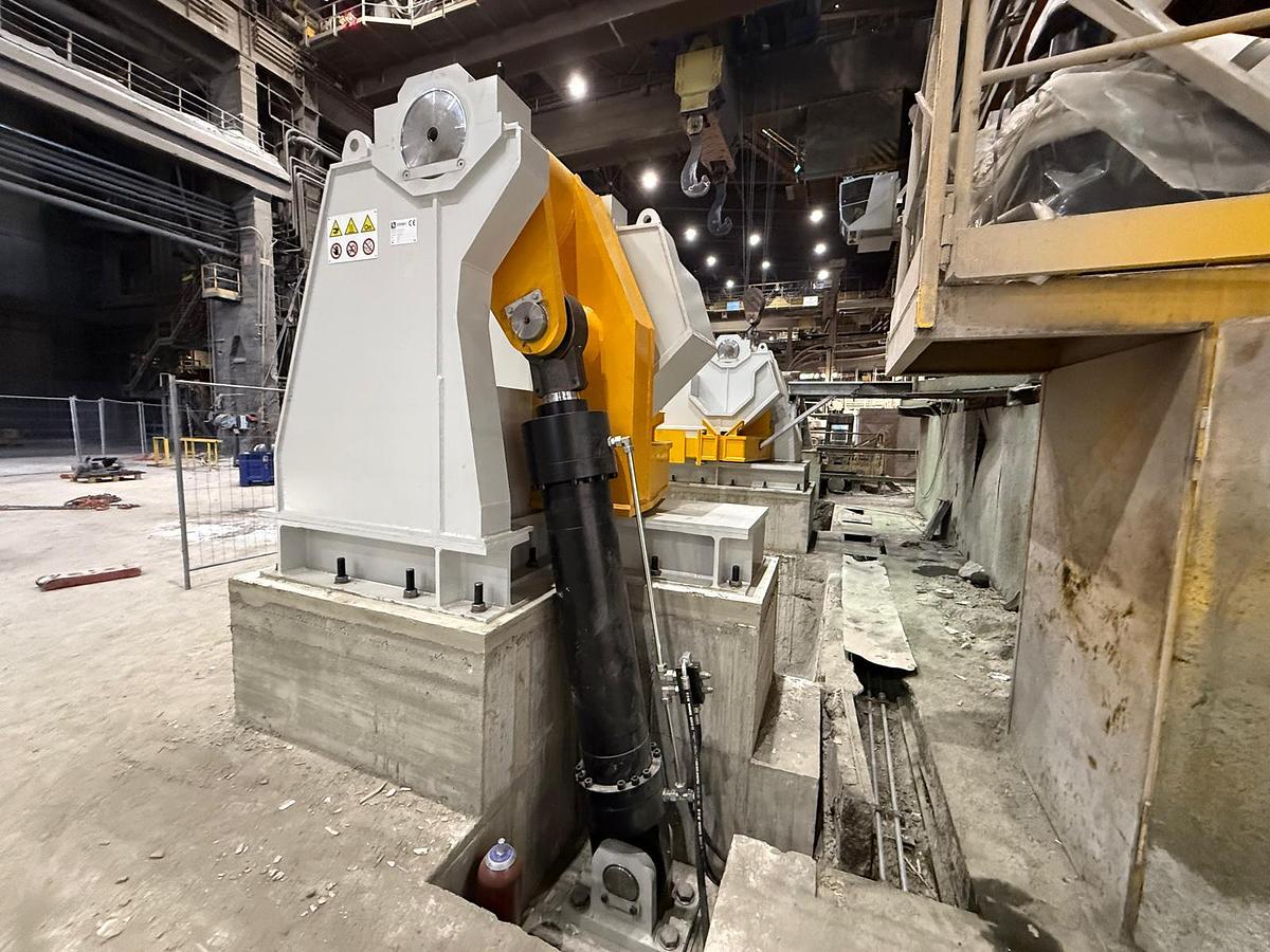 Used F&P Ladle Tipper