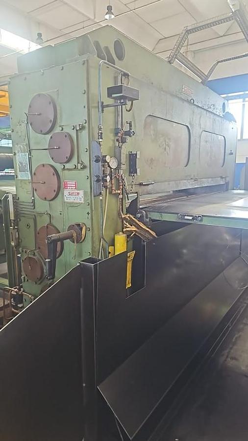 Used NOVASTILMEC etc. 2000x5mm Multi-Blanking Line