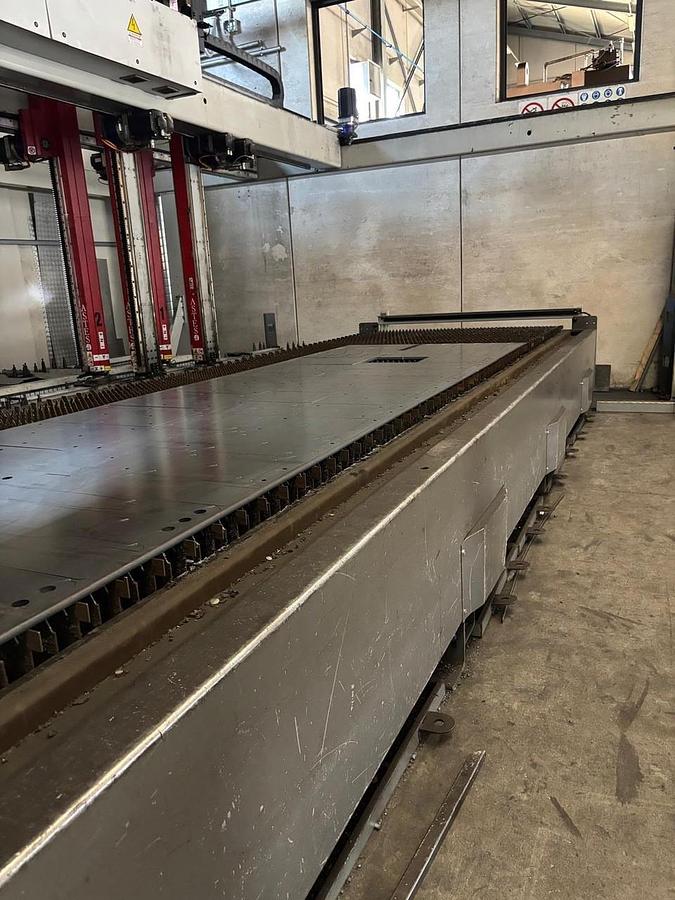 Used BYSTRONIC 6000W, 8x2m Fiber Laser Cutter