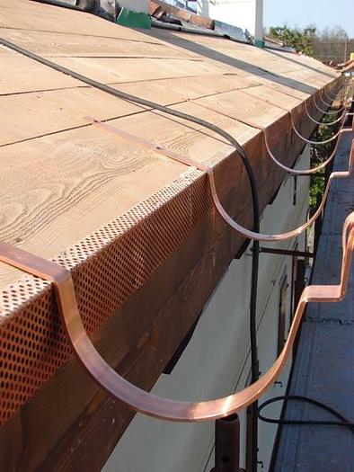 New F&P Linee di stampaggio per accessori da lattoneria