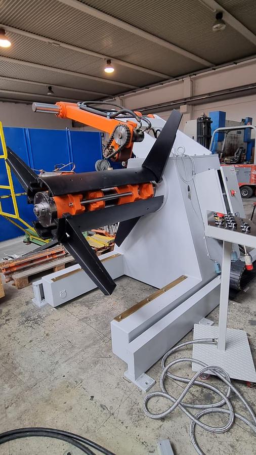 Used *** Stamping Press Feeds (Used) #0181