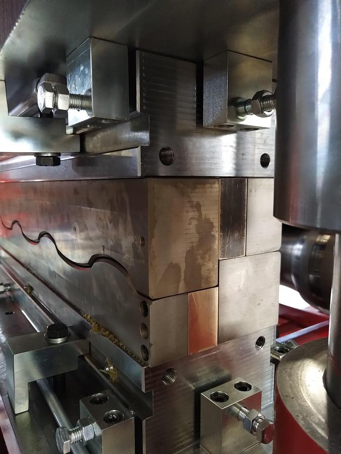 New F&P Tile-Effect Sheet Lines (New) #5055