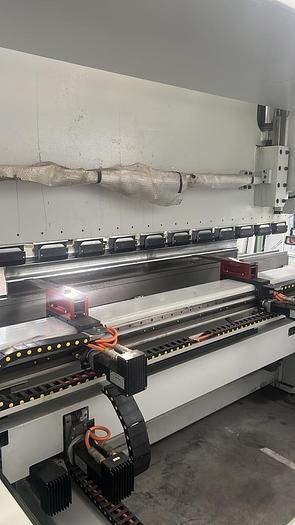 Used  2016 WARCOM Futura 3000mm / 160ton Press Brake