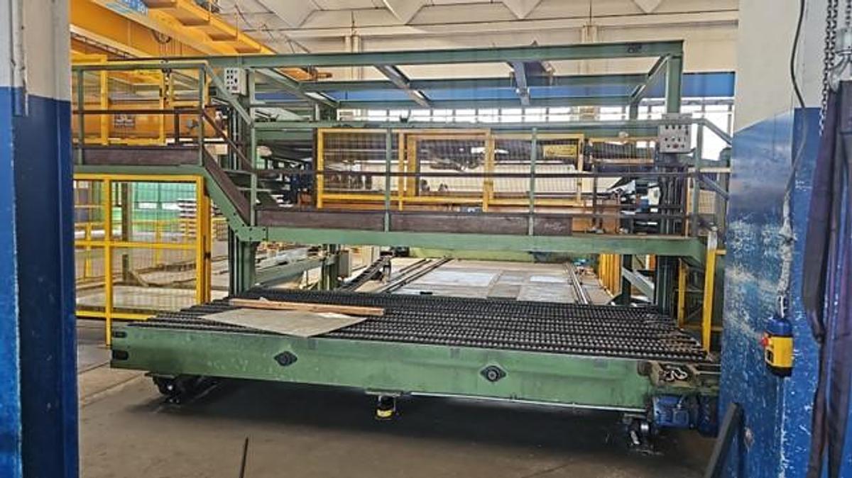 Used NOVASTILMEC etc. 2000x5mm Multi-Blanking Line