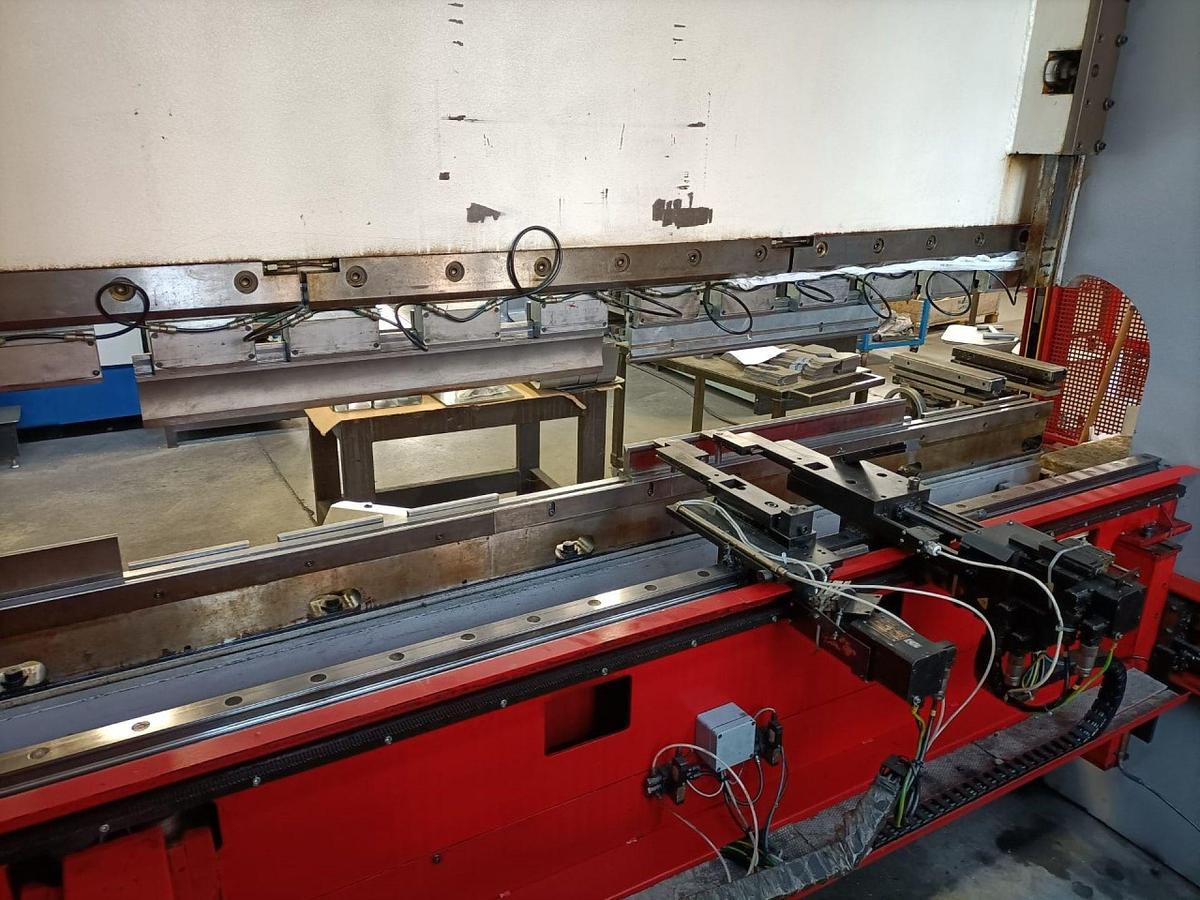 Used BYSTRONIC used machines for sale