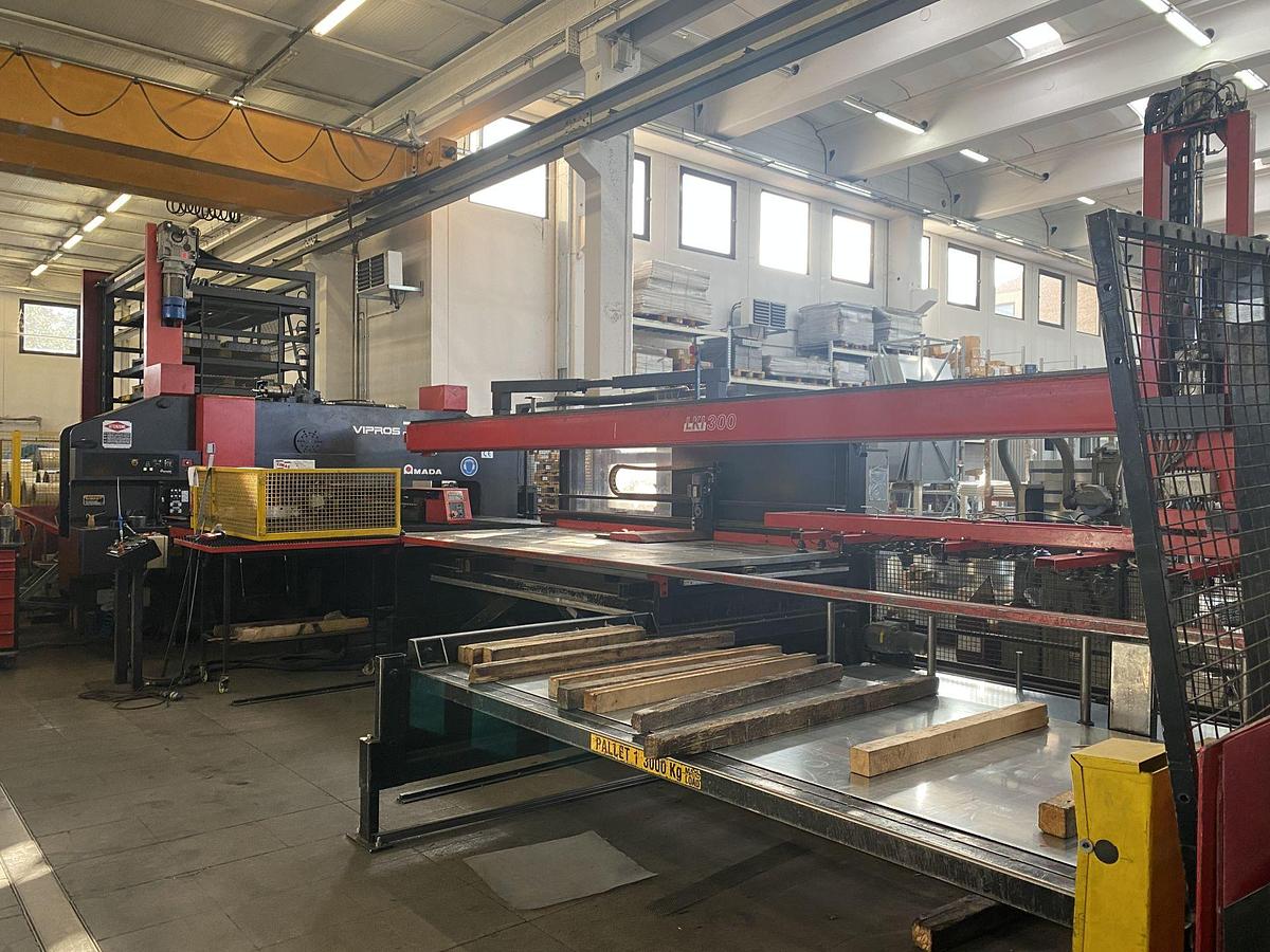 Used  AMADA