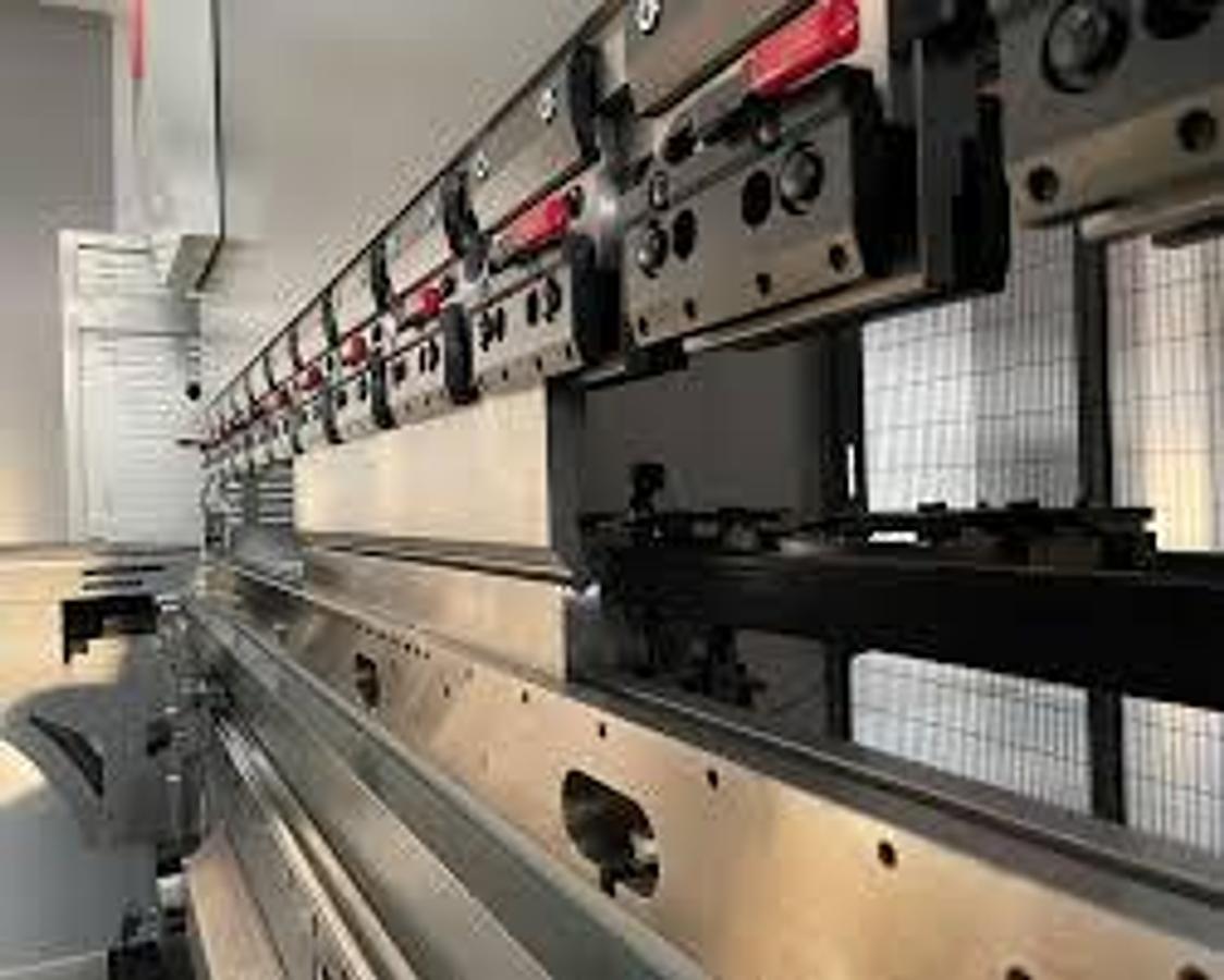 Used BYSTRONIC, SCHIAVI, TRUMPF... Press Brakes for sale